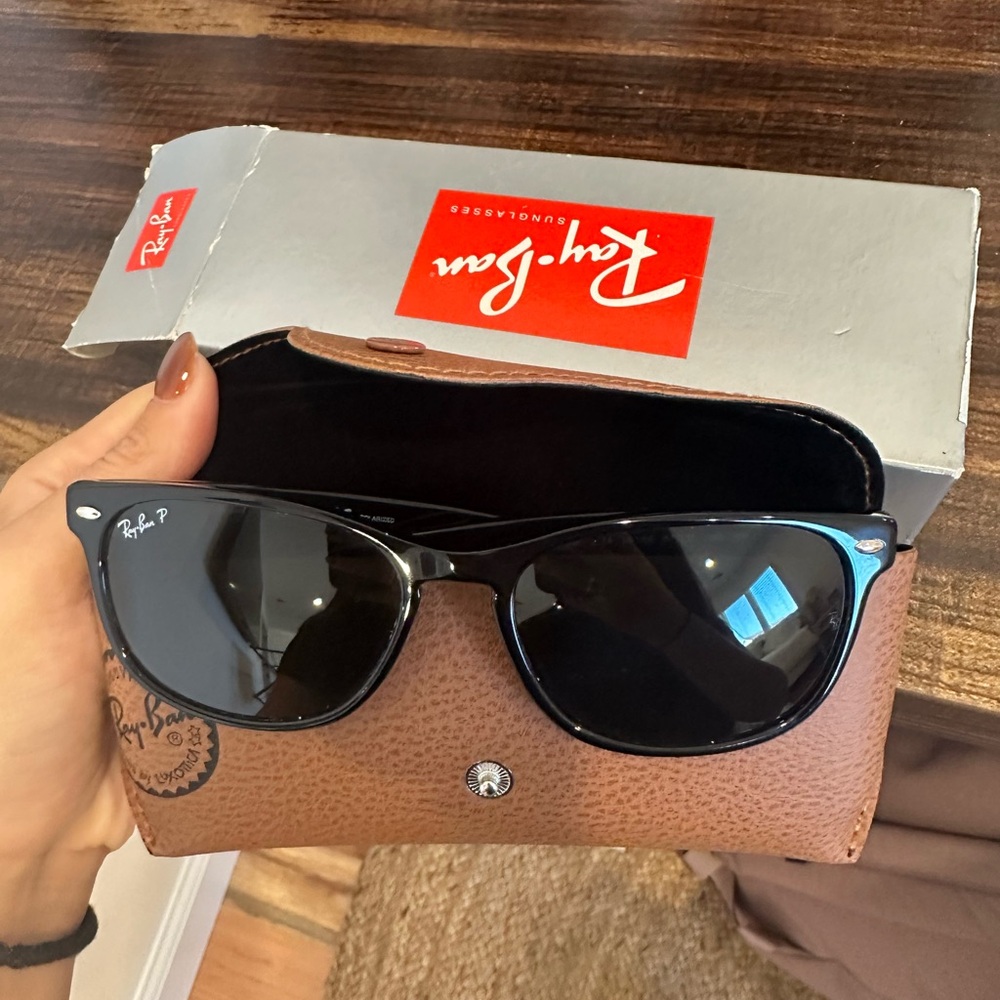 Ray-Ban Classic Black Sunglasses
